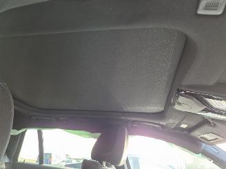 BMW 3-serie 330e Touring picture 15