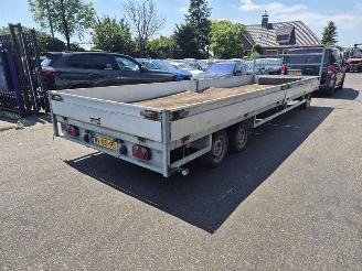 damaged trailers Henra  HEN35 2006/9