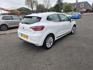 damaged passenger cars Renault Clio 1.0 TCe 2020/11