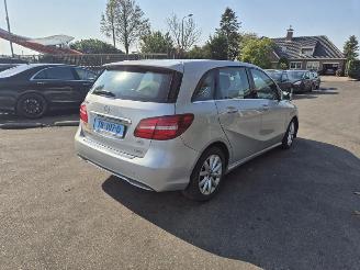 Vaurioauto  passenger cars Mercedes B-klasse B 180 CDi 2018/6