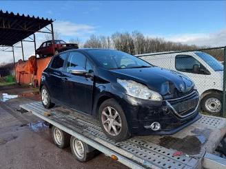 Peugeot 208 208 I (CA/CC/CK/CL), Hatchback, 2012 / 2019 1.2 Vti 12V PureTech 82 picture 2