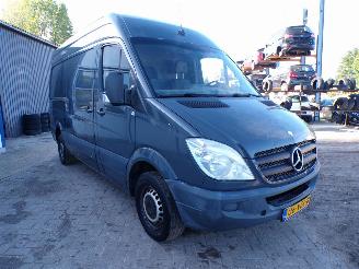 Mercedes Sprinter 311 CDI picture 2