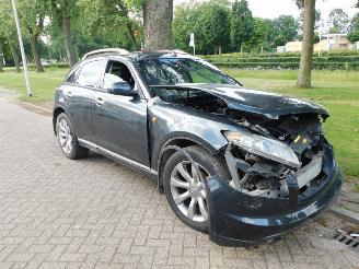 škoda osobní automobily Infiniti FX35 3.5 g3 gas 2005/1