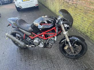 škoda motocykly Ducati Monster 900  1997/1