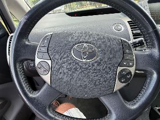 Toyota Prius 1497 cc picture 13
