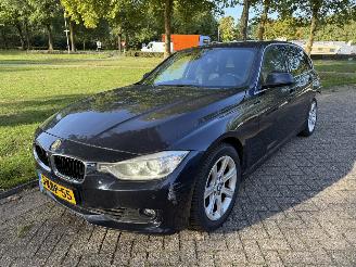 Schadeauto BMW 3-serie  2013/1
