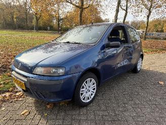 uszkodzony samochody osobowe Fiat Punto  2000/1