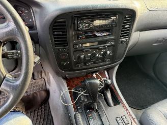 Toyota Landcruiser-100  picture 15