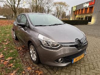 Renault Clio  picture 7