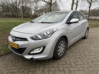 skadebil auto Hyundai I-30 2014/1