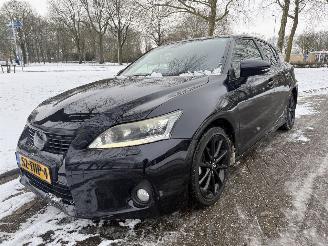 skadebil auto Lexus Ct 200 h 2012/1