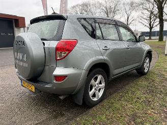 Toyota Rav-4  picture 5