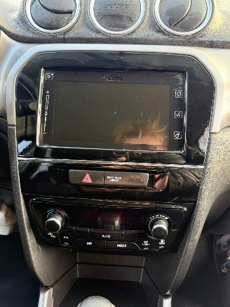 Suzuki Vitara  picture 24