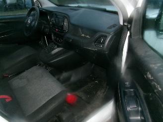 Fiat Doblo 1.6 D-Multijet SX picture 24