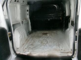 Fiat Doblo 1.6 D-Multijet SX picture 30