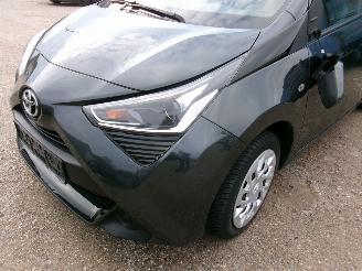 Toyota Aygo 1.0 X- 5 Drs picture 5