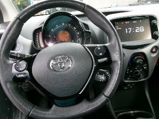 Toyota Aygo 1.0 X- 5 Drs picture 33