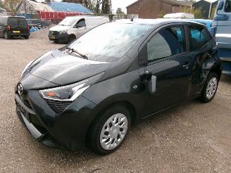 Toyota Aygo 1.0 X- 5 Drs picture 2