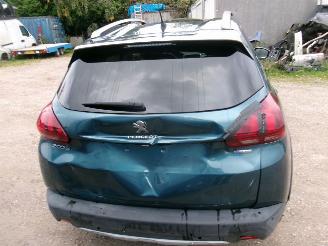 Peugeot 2008 1.2 Allure picture 11