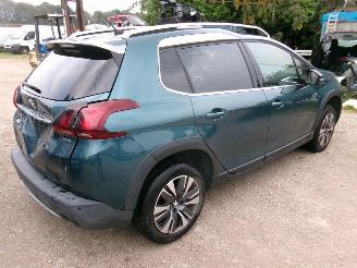 Peugeot 2008 1.2 Allure picture 4