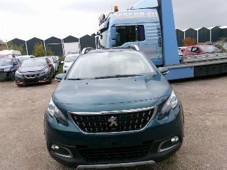 Peugeot 2008 1.2 Allure picture 7