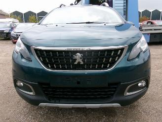 Peugeot 2008 1.2 Allure picture 8