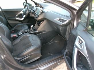 Peugeot 2008 1.2 Crossway picture 29