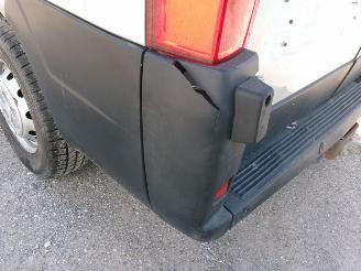 Peugeot Boxer 2.0 HDI Pack picture 16