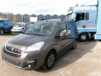 Voiture accidenté Peugeot Partner Tepee 1.6 Active 2018/5