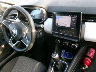 Renault Clio 1.0 Limited picture 25