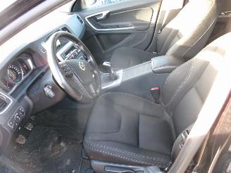 Volvo V-60 2.0 D - Kinetic picture 17
