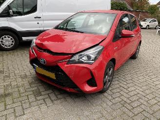Vaurioauto  passenger cars Toyota Yaris 1.5 Hybrid 5drs VASTE PRIJS. 2018/1