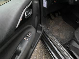 Citroën DS3 e-HDI 1.6 So Chic picture 20