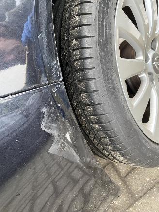 Opel Insignia 1.8 Edition Sedan picture 44