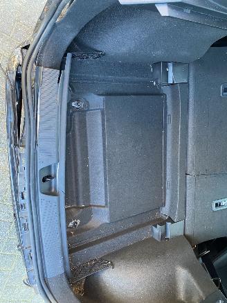 MG MG4 Auto is gereserveerd 150KW Luxury 64 KWh picture 58