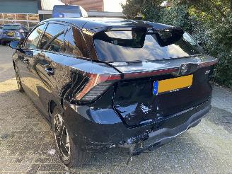 MG MG4 Auto is gereserveerd 150KW Luxury 64 KWh picture 14