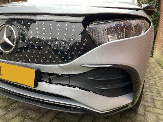 Mercedes EQA 250+ AMG Line Pano Limited 71 KWh picture 12