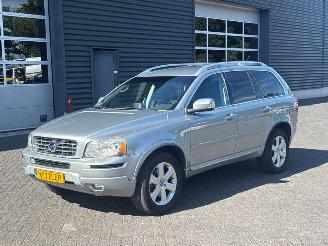 Damaged car Volvo Xc-90 2.4 D5 20V SUV 7 Persoons Diesel 2.401cc 147kW (200pk) 4x4 2014/4