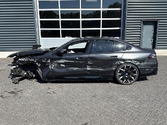 BMW 5-serie BMW I5 M60 442 KW (601 PK) xDrive 84 kWh panoramadak, carplay, 360 camera picture 4