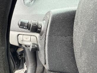 Renault Scenic 2.0 200 16V Coupe 2Dr Benzine 1.998cc 100kW (136pk) RWD picture 19