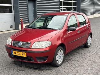 Damaged car Fiat Punto 1.2 60 S Hatchback  Benzine 1.242cc 44kW (60pk) FWD 2007/5