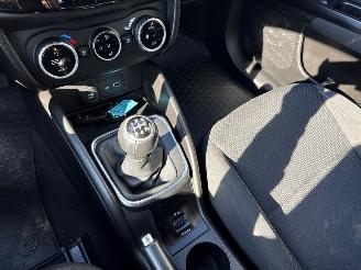 Fiat Tipo 1.0 T3 12V Combi/o  Benzine 999cc 73kW (99pk) FWD picture 17