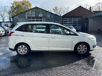Ford Grand C-Max 1.5 TDCi 95 16V MPV  Diesel 1.499cc 70kW (95pk) FWD picture 6