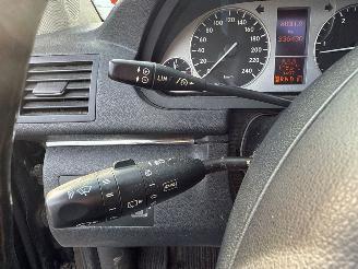 Mercedes B-klasse 2.0 B-180 CDI 16V Hatchback  Diesel 1.991cc 80kW (109pk) FWD picture 17