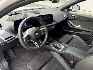 BMW 1-serie 120 1.5 TwinPower Turbo 12V Hatchback  Elektrisch Benzine 1.499cc 125kW (170pk) picture 12