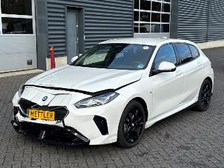 skadebil auto BMW 1-serie 120 1.5 TwinPower Turbo 12V Hatchback  Elektrisch Benzine 1.499cc 125kW (170pk) 2025/3