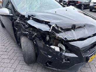 Volvo V-40 2.0 D2 16V Hatchback 4Dr Diesel 1.969cc 88kW (120pk) FWD picture 22