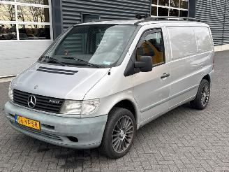 krockskadad bil bedrijf Mercedes Vito 2.3 110D Bestel  Diesel 2.299cc 72kW 1999/2