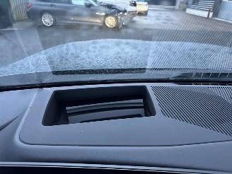 BMW 5-serie 520d M pakket M pro 48V 2.0 TwinPower Turbo 16V Sedan 4Dr Elektrisch Diesel 1.995cc 145kW (197pk) picture 16