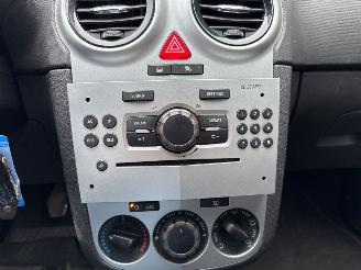 Opel Corsa 1.2 16V Hatchback  Benzine 1.229cc 63kW (86pk) FWD picture 15